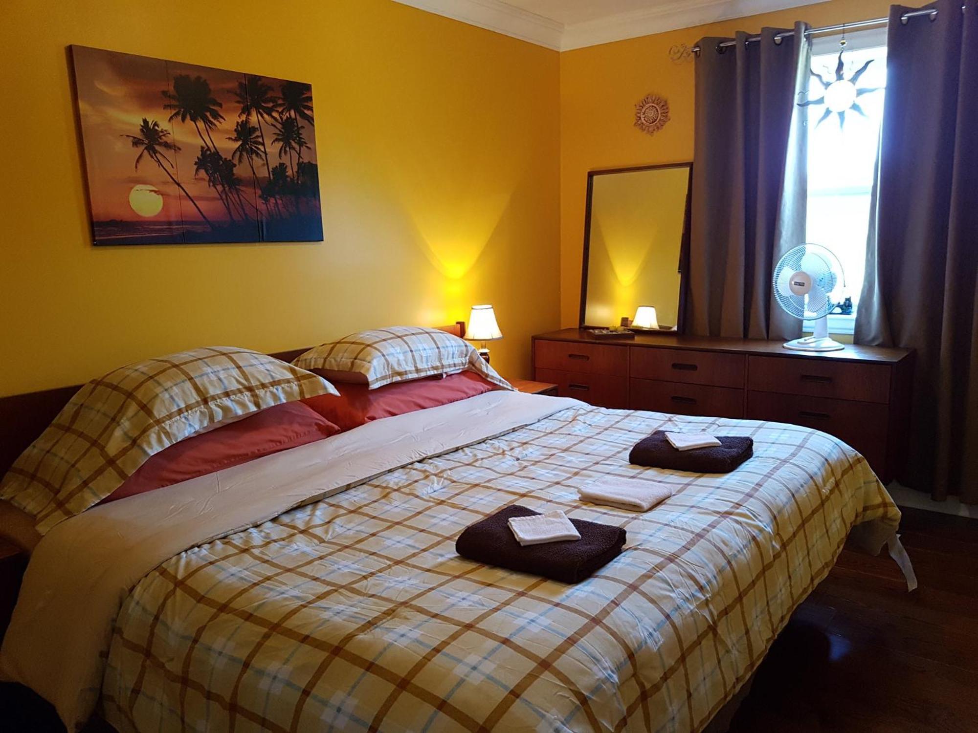 Gite Le Tresor Cache Bed & Breakfast Chelsea Екстер'єр фото